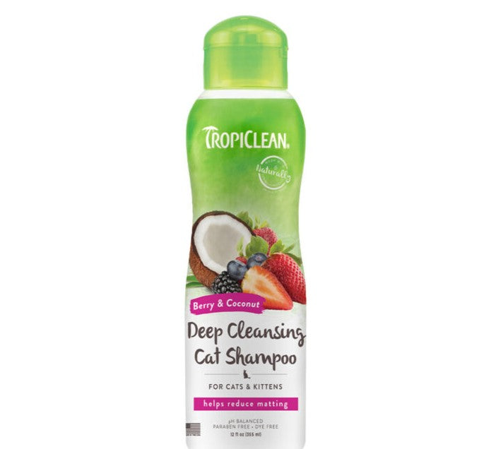 TropiClean : Shampooing nettoyant en profondeur aux baies et à la noix de coco pour chats (12 oz)